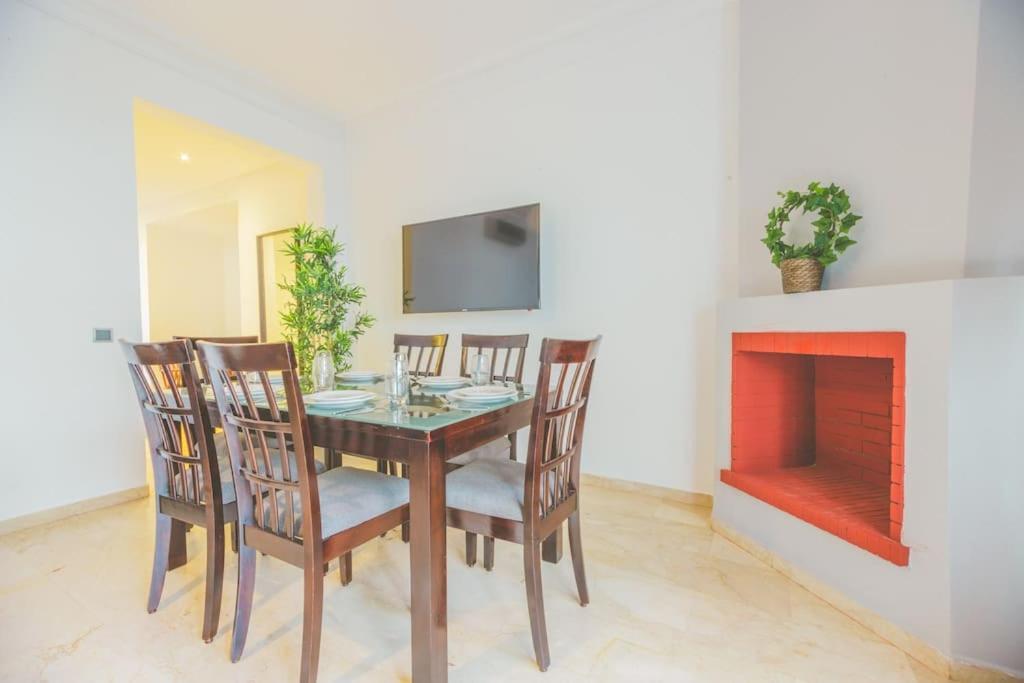 Lovely 2 Bedroom Vacation Home With Pool/Beach スコイラ エクステリア 写真